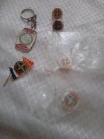 Te koop ajax sleutelhanger landskampioen 1967 + pins van sto, Maat XL, Ophalen of Verzenden, Zo goed als nieuw, Overige typen