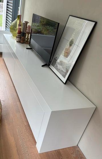 Moderne witte tv meubel beschikbaar voor biedingen