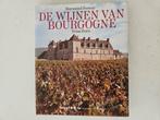 De wijnen van Bourgogne - Wina Born, Boeken, Ophalen of Verzenden, 20e eeuw of later, Gelezen