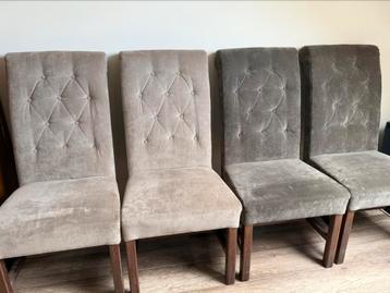 Eetkamerstoelen - Gecapitonneerd - Carré Volendam - 4 stuks beschikbaar voor biedingen