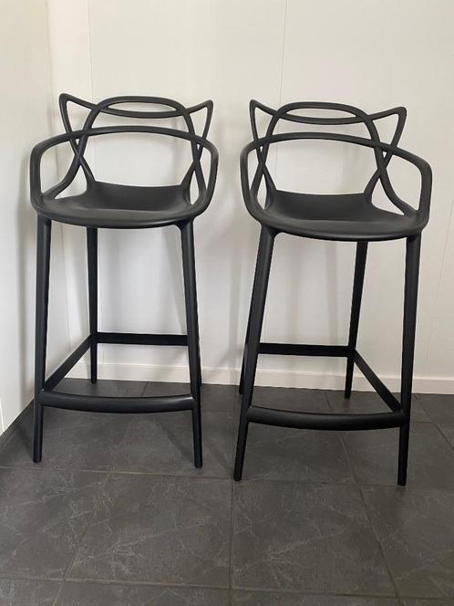 Kartell masters barkruk 2 stuks, Huis en Inrichting, Barkrukken, Zo goed als nieuw, 60 tot 90 cm, Kunststof, 2 krukken, Met voetsteun