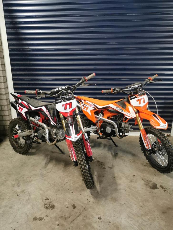 Pitbike 125cc 2x, Fietsen en Brommers, Brommers | Crossbrommers, Gebruikt, Overige merken, Ophalen