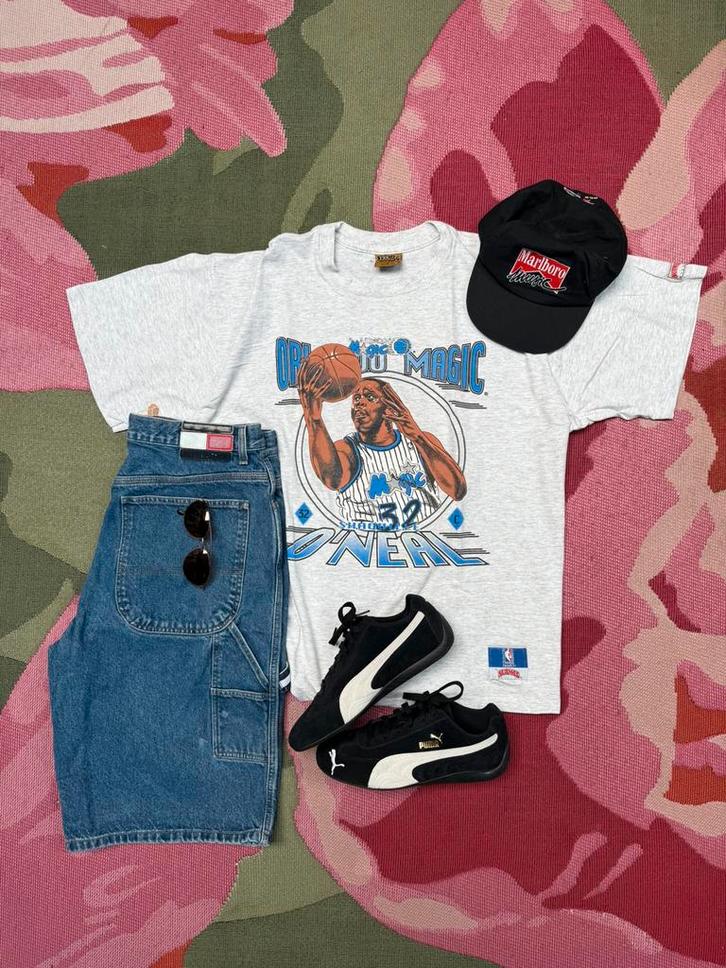 Gezocht: vintage kleding van de jaren 90 en begin 2000, Kleding | Heren, T-shirts, Zo goed als nieuw, Maat 56/58 (XL), Overige kleuren