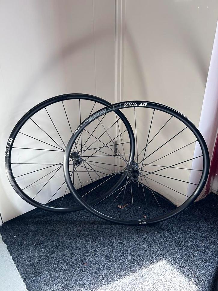 DT swiss cr1600 wielset (gravel / cyclocross), Fietsen en Brommers, Fietsonderdelen, Gebruikt, Racefiets, Wiel, Ophalen