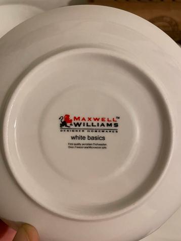 Maxwell & Williams servies beschikbaar voor biedingen