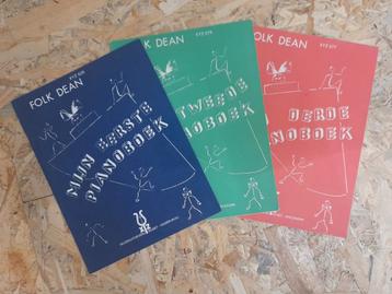 Folk dean pianoboeken beschikbaar voor biedingen