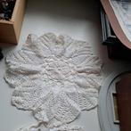 Gehaakte Kleedjes - 2 Rond & 2 Rechthoekig, Antiek en Kunst, Ophalen of Verzenden