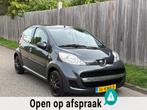Peugeot 107 1.0 Sublime 5DRS Airco Elektrische Ramen NAP!, Voorwielaandrijving, Stof, Gebruikt, Zwart