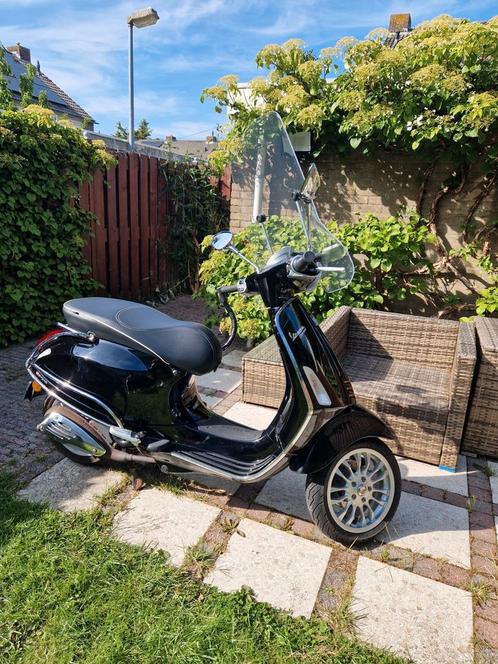 Vespa sprint scooter 50 4T, Fietsen en Brommers, Scooters | Vespa, Gebruikt, Ophalen