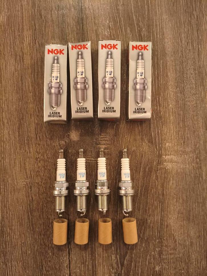 NGK 7658 Bougie
M14 x 1,25, Sleutelwijdte: 16 mm Nieuw!, Auto-onderdelen, Motor en Toebehoren, Daihatsu, Fiat, Suzuki, Subaru