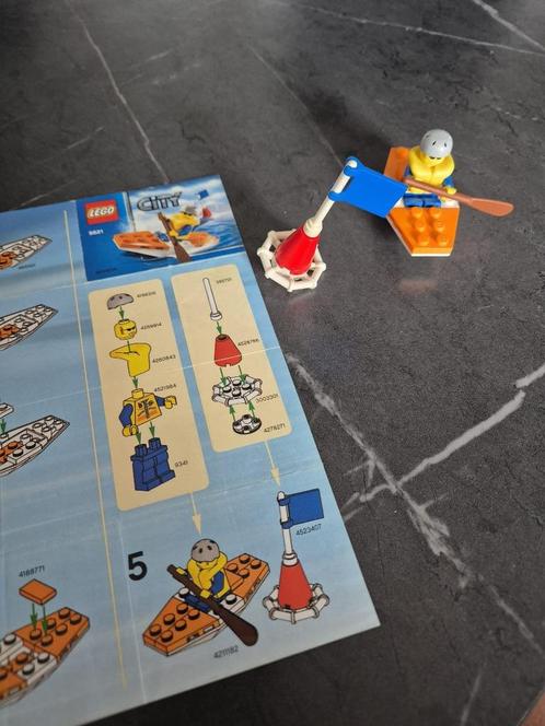 LEGO 5621 Coast Guard Kayak – Compleet met minifiguur en han, Kinderen en Baby's, Speelgoed | Duplo en Lego, Gebruikt, Lego, Complete set