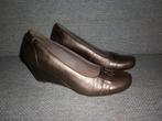 pumps met sleehak maat 39,5 merk : Clarks, Kleding | Dames, Schoenen, Pumps, Bruin, Ophalen of Verzenden, Zo goed als nieuw