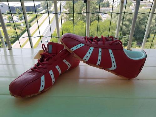 Deze sneakers zijn helemaal nieuw, Kleding | Dames, Schoenen, Nieuw, Sneakers of Gympen, Ophalen of Verzenden