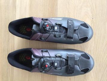 Fiets raceschoenen Sidi Sixty Carbon vent zool mt42 z.g.a.n. beschikbaar voor biedingen