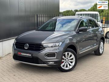Volkswagen T-Roc 1.5 TSI Sport Pano ACC Camera Virtual Carpl beschikbaar voor biedingen