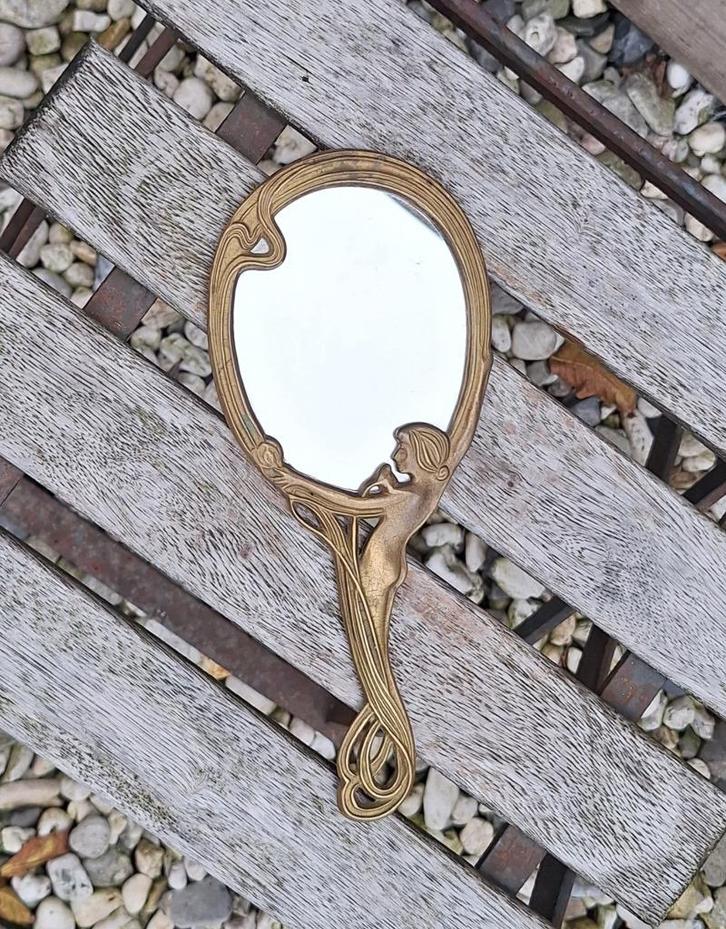 Prachtige messing Jugendstil handspiegel., Verzamelen, Retro, Huis en Inrichting, Ophalen of Verzenden