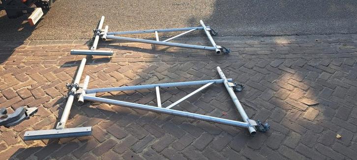 Nieuwe uitwijkconsoles diverse maten en soorten en merken, Doe-het-zelf en Verbouw, Steigers, Nieuw, Rolsteiger of Kamersteiger