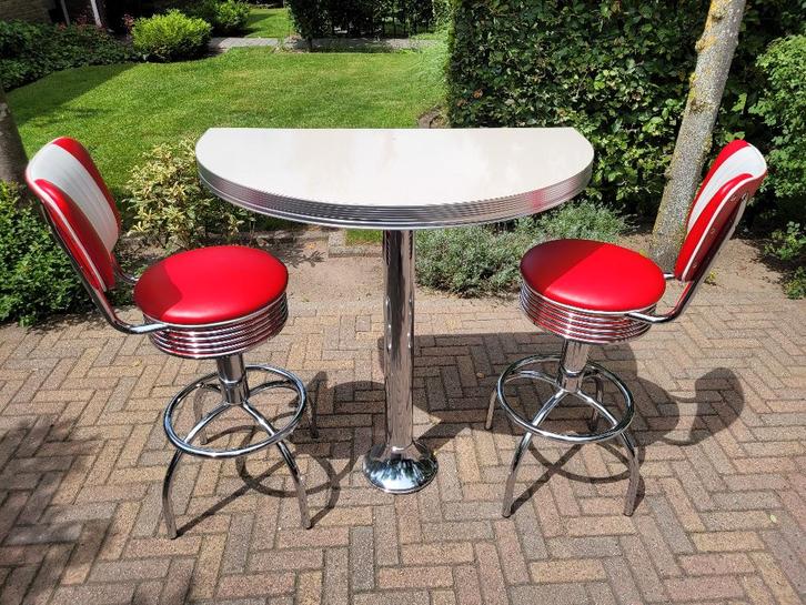 fifties sixties Bel Air Amerikaanse barkrukken + bartafel ., Huis en Inrichting, Barkrukken, Zo goed als nieuw, 60 tot 90 cm, 2 krukken