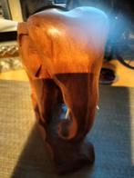 Houten olifant op voetstuk, Antiek en Kunst, Kunst | Beelden en Houtsnijwerken, Ophalen of Verzenden