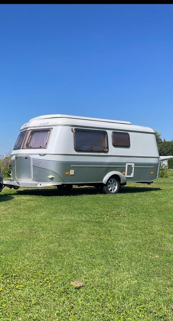 Eriba 550 touring bj. 2005, Caravans en Kamperen, Caravans, Particulier, tot en met 4, Treinzit, Eriba, Dwarsbed, 5 tot 6 meter