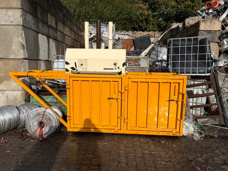 Bramidan 4-0F verticale balenpers 4tons, Doe-het-zelf en Verbouw, Gereedschap | Overige machines, Ophalen