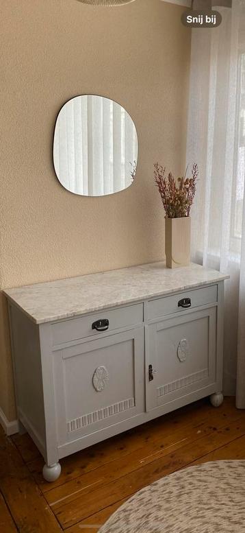 Franse Commode Kast beschikbaar voor biedingen