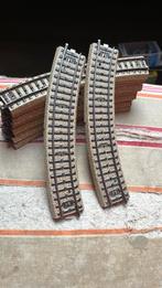 Te koop 12 gebogen rails van marklin 5100, Hobby en Vrije tijd, Modeltreinen | H0, Ophalen of Verzenden, Zo goed als nieuw