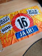 Vlag (Verjaardagssvlag) 16 jaar met stropdas '16', Hobby en Vrije tijd, Feestartikelen, Ophalen of Verzenden, Zo goed als nieuw