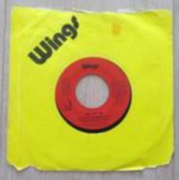 Vinyl single Paul McCartney and Wings: Hi Hi Hi + C Moon beschikbaar voor biedingen