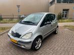 Mercedes-Benz A-Klasse 1.4 A140 2003 Grijs, Voorwielaandrijving, 1005 kg, 4 cilinders, 400 kg