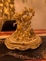 Capodimonte jongen en meisje in boom, Ophalen of Verzenden, Zo goed als nieuw, Mens