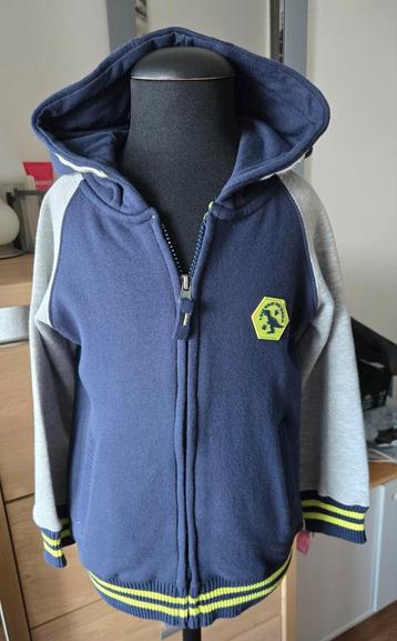 Blauwe Hoodie Maat 116 beschikbaar voor biedingen