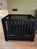 Kinder box met mobiel en matrasje en lade., Kinderen en Baby's, Ophalen, Zo goed als nieuw, Vierkant, In hoogte verstelbaar
