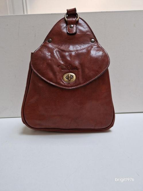 Bruin leren schoudertas Paule Clement, Sieraden, Tassen en Uiterlijk, Tassen | Damestassen, Gebruikt, Schoudertasje, Bruin, Ophalen of Verzenden