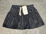NIEUW blauw/goud glitter rokje mt 116 le chic (€50) 11a 2x, Ophalen, Nieuw, Meisje, Jurk of Rok