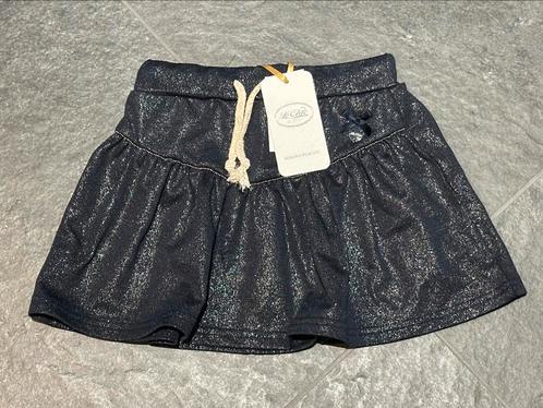 NIEUW blauw/goud glitter rokje mt 116 le chic (€50) 11a 2x, Kinderen en Baby's, Kinderkleding | Maat 116, Nieuw, Meisje, Jurk of Rok
