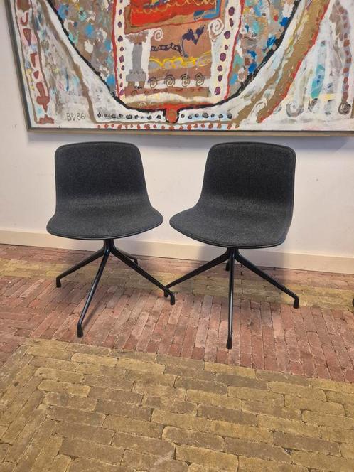 HAY Design AAC11, Huis en Inrichting, Stoelen, Zo goed als nieuw, Twee, Metaal, Stof, Zwart, Ophalen