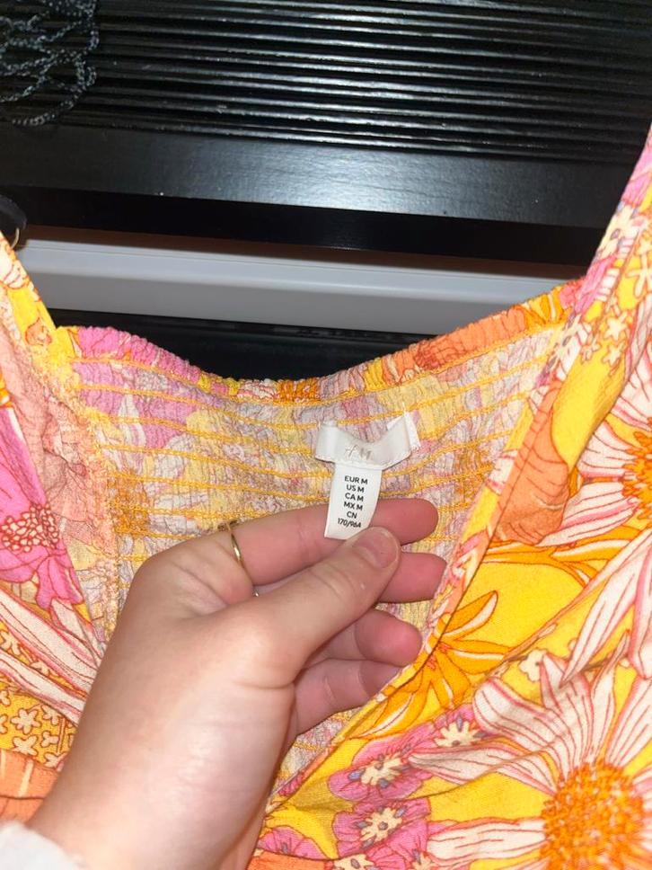 Zomerse H&M top, maat M, verstelbaar, Kleding | Dames, Tops, Zo goed als nieuw, Maat 38/40 (M), Overige kleuren, Korte mouw, Ophalen of Verzenden