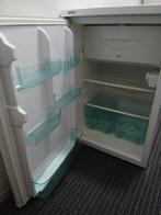 Koelkast tafelmodel 84x60x54 cm z.g.a.n.werkend te zien, 100 tot 150 liter, Zo goed als nieuw, Energieklasse A of zuiniger, 45 tot 60 cm