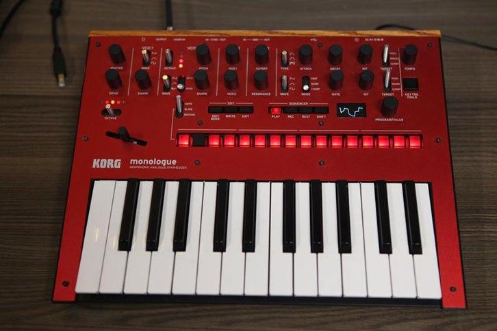 Korg Monologue, Muziek en Instrumenten, Synthesizers, Zo goed als nieuw, Overige aantallen, Korg, Met midi-aansluiting, Ophalen of Verzenden