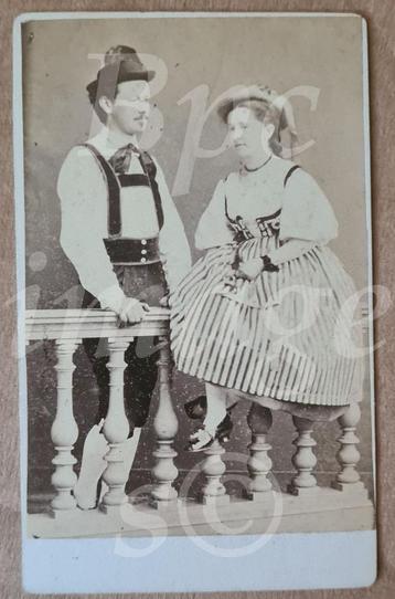 cdv vrouw Petronella Scheltema en jongen verkleed NL 1870's beschikbaar voor biedingen
