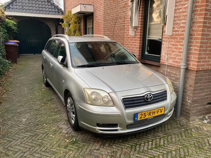 Toyota Avensis 2.0 16V Vvt-i WGN Linea Luna 2005 Grijs, Auto's, Toyota, Particulier, Avensis, Benzine, C, Stationwagon, Handgeschakeld