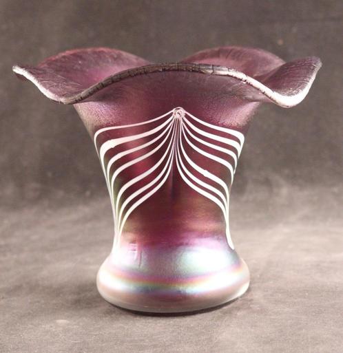 Mooie vaas van iriserend glas, Antiek en Kunst, Antiek | Glas en Kristal, Verzenden