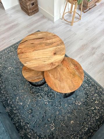 Nette salontafel - 1 jaar oud beschikbaar voor biedingen