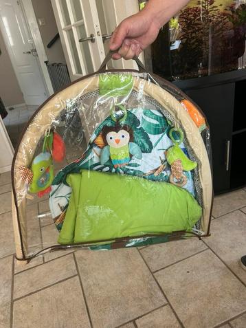 Speelkleed / speelboog bosdieren beschikbaar voor biedingen