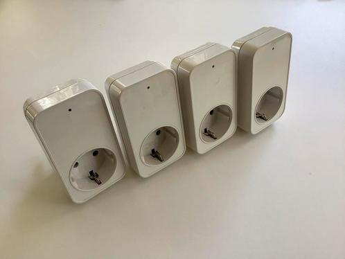 KlikAanKlikUit Stekker 4x type APA2-2300R, Huis en Inrichting, Lampen | Overige, Zo goed als nieuw, Ophalen of Verzenden