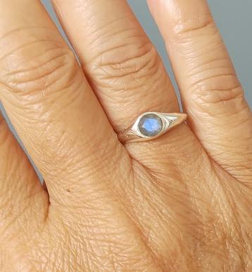 zilveren ring met natuurlijke Labradoriet steen zilver 925 beschikbaar voor biedingen
