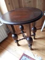 Oud tafeltje  hoog 57 cm eiken opknapper..., Ophalen