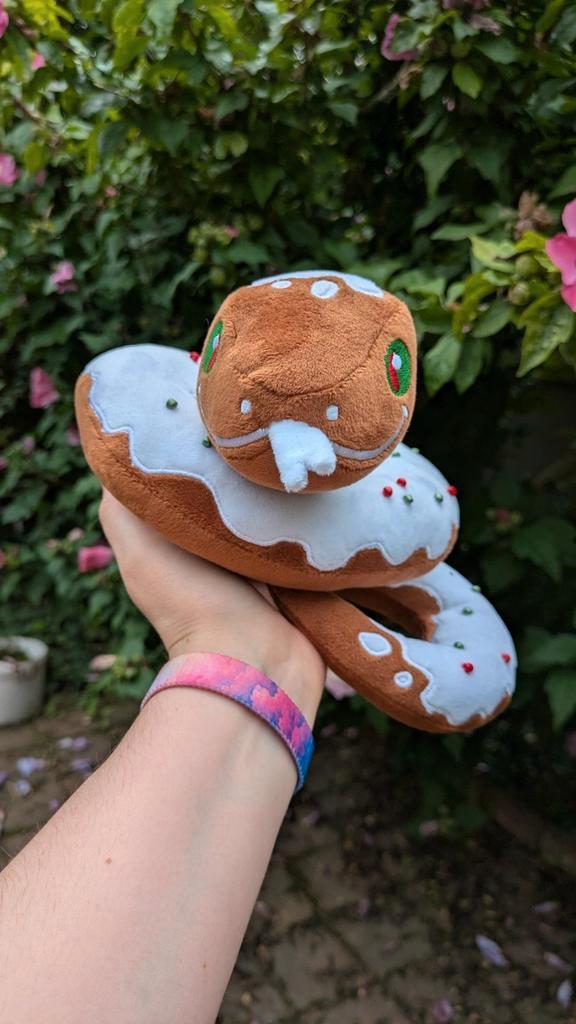 Donut slang peperkoek handgemaakte knuffel, Kinderen en Baby's, Speelgoed | Knuffels en Pluche, Nieuw, Overige typen, Ophalen of Verzenden