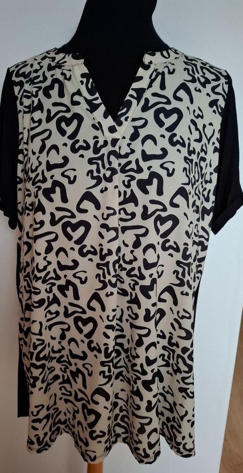 Nieuw. Leuke tuniek mt. 52 van Miss Etam., Kleding | Dames, Grote Maten, Nieuw, Blouse of Tuniek, Zwart, Verzenden